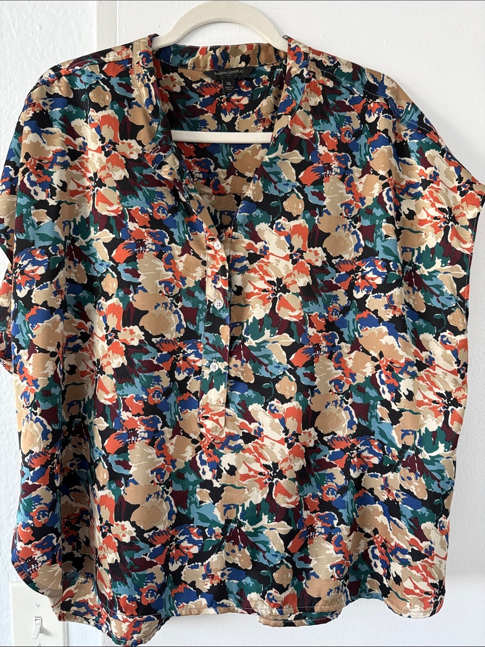 Banana Republic Multicolor Floral Short Sleeve Blouse